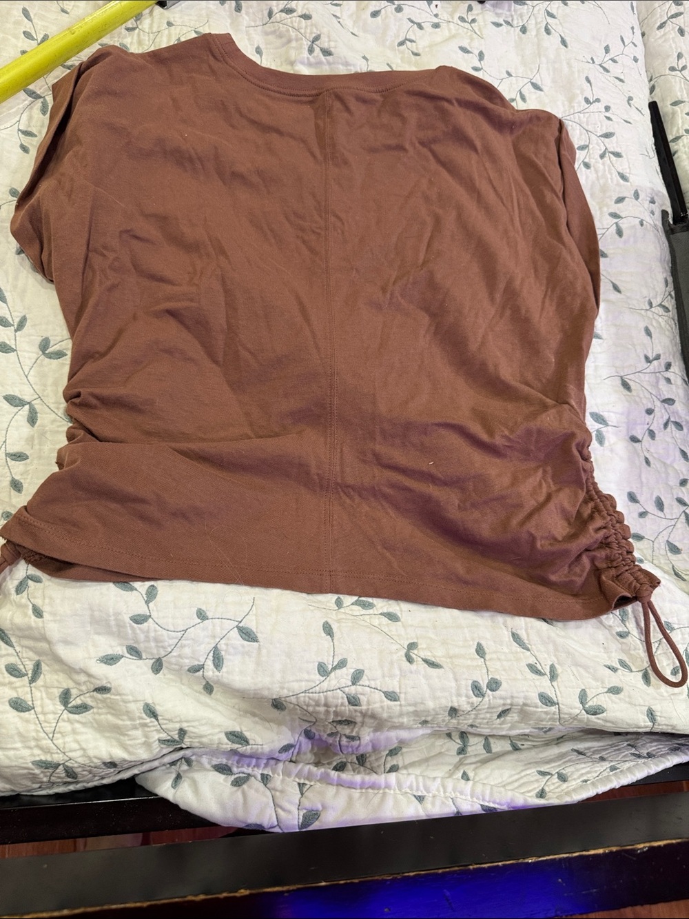 DSG Brown Ruched-Side Crop Tee - Picture 6 of 7